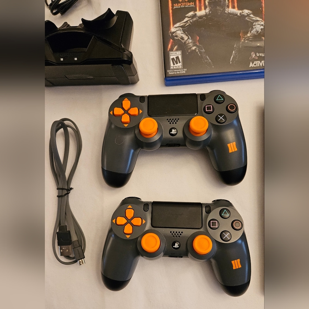 PlayStation4 1TB Call of Duty Black Ops III bundle with Blu-ray disc PLUS - Picture 7 of 15